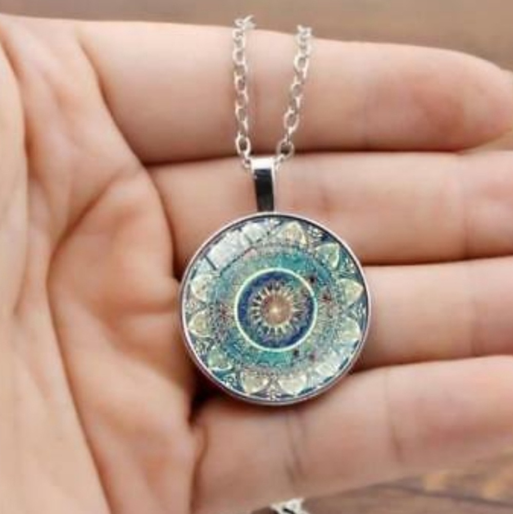 Chakra Glass Pendant Necklace - Picture 4 of 6